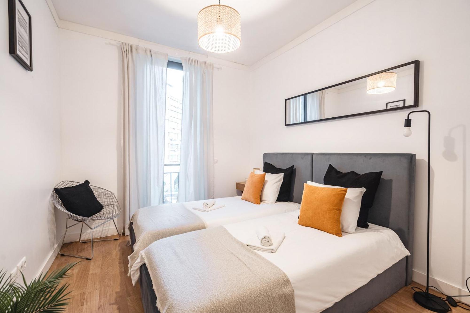 Apartment Akicity Amoreiras Moon Lisbon